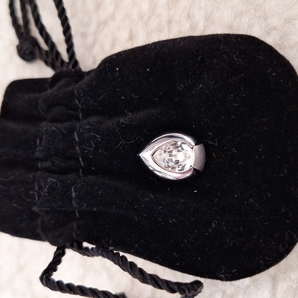 NEW SWAROVSKI Pin - Picture 2 of 5